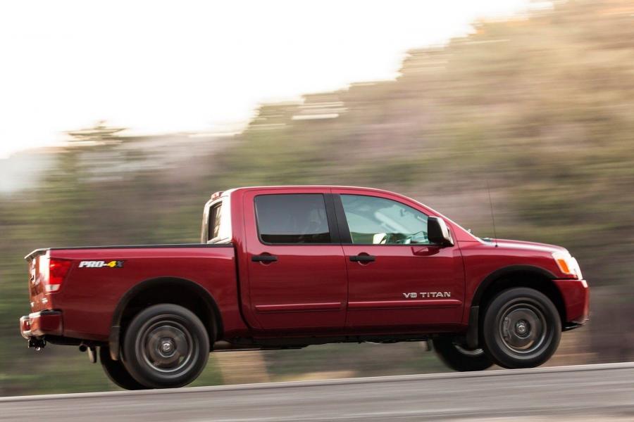  Nissan Titan Pickup 2013 года  (фото 16 из 43)